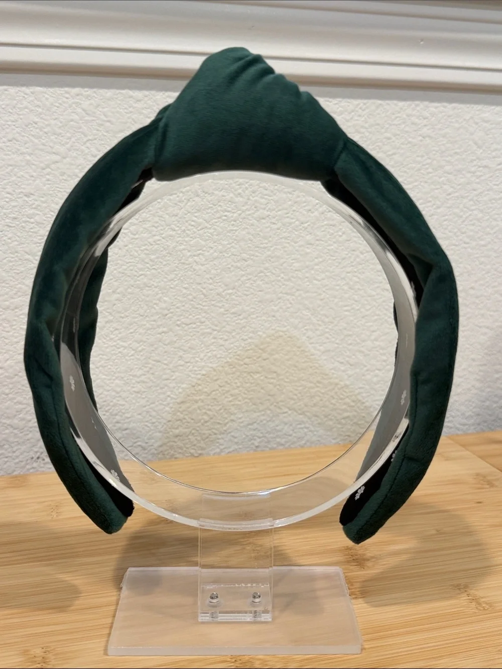 Lele Sadoughi Emerald Green Knotted Velvet Headband